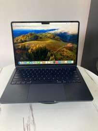 MacBook Air m2 8/256