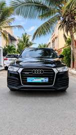 Audi Q3 Full Black 2019