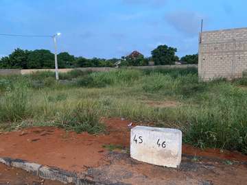 Titre foncier individuel 150m2 à Bambilor route bitumée