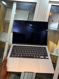 MacBook Air M4 13 pouces