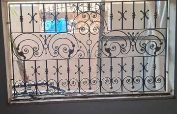 Lot de 12 grilles de fenêtres en fer forgé noire motifs