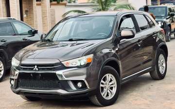 Mitsubishi Rvr 2019 super clean