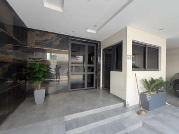 Bel Appartement à Ngor (derrière EDK)