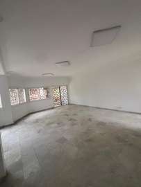 Villa R+4 au Point E