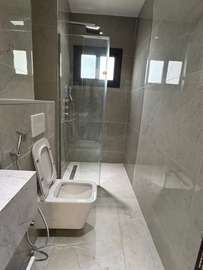 APPARTEMENT F4 À POINT E