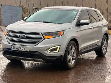 Ford Edge titanium
