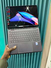 HP Spectre x360 14-ef2xxx