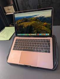 Macbook air 2019 i5 / 512gb / 8gb ram