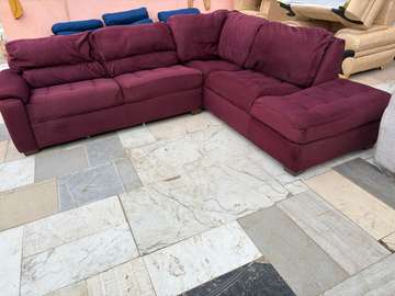 Salon 6 place angle venant
