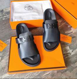 Claquettes HERMÈS noires