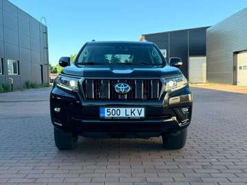 TOYOTA PRADO 2021