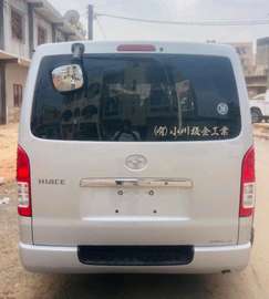 Toyota hiac Automatic Diasel