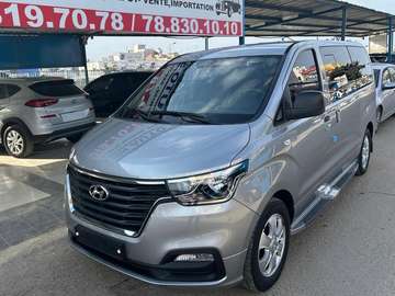Hyundai Starex 2019, 82000 kms, 12 places diesel boîte auto