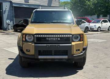 Toyota land cruiser prado hybrid 2024
