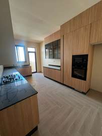 Spacieux appartement F5 à louer au Point E (piscine)