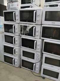 Micro-ondes multifonctions blanc reconditionné 20L