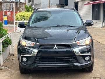 Mistsubishi outlander sport sel 2016
