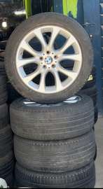 Vend 4 jantes Alu de 19 pouce avec ses pneus 255/50/R19
