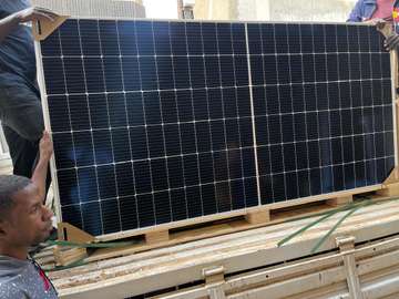 PANNEAUX SOLAIRES A HAUTE PERFORMANCE JINKO SOLAR
