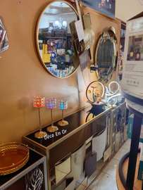 Console sur pied avec miroir