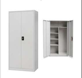Armoire de rangement métallique