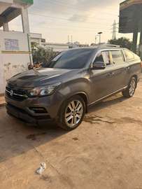 Rexton  pick up  2020