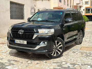 Toyota land cruiser V8