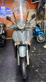 Honda Lesgo 150 CC année 2019, avec Cmc