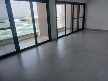 Appartement F5 vue mer, idéalement situé au Virage