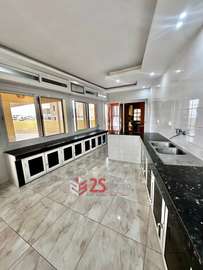 Appartement en Duplex à louer à Nord Foire