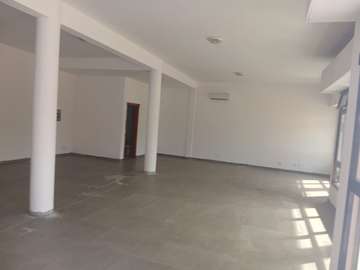 MAGASIN A LOUER A NGAPAROU