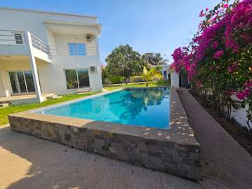 A LOUER SUR MBALING Maison moderne
