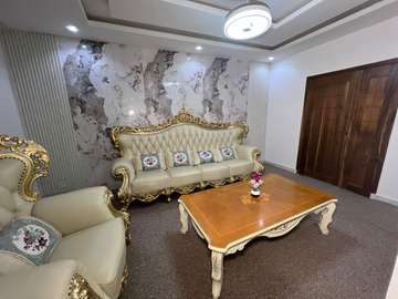 Suite Royale F4 au Point E