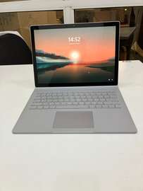 Surface Book3 i5 8gb de ram 256