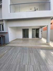 Villa de 418m2 ngor/virage