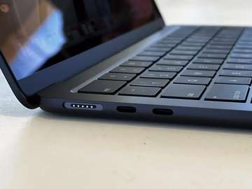 MacBook Air M2