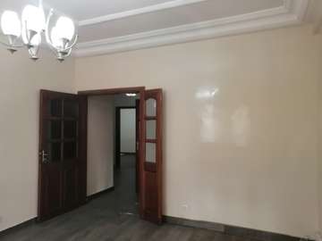Appartement F3 pour bureau à louer à L6 ext