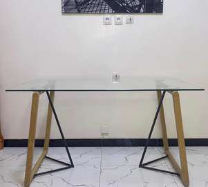 Table à manger en verre + 6 chaises