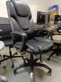 Fauteuil bureau cuir noir ergonomique réglable