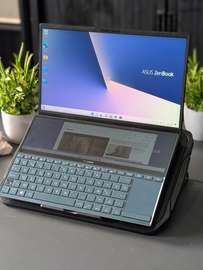 ASUS zenbook i7 10th / Nvidia/ 16gb ram