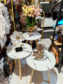 Ensemble 3 tables gigognes marbré  blanc pieds bois