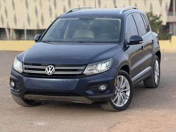 VOLKSWAGEN TIGUANE