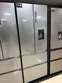 Haier Réfrigérateur Américain Inox avec Distributeur d'Eau