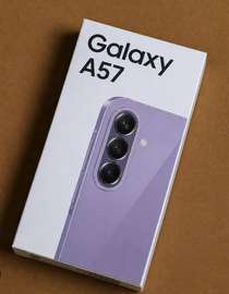 Samsung Galaxy A57 violet smartphone performant neuf