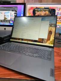 Lenovo i7 12e