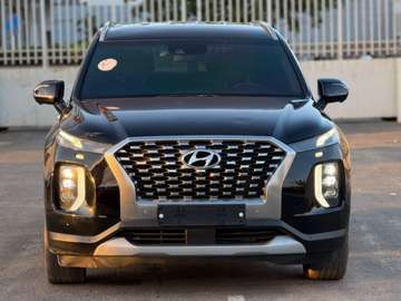 Hyundai Palisade SUV noir spacieux