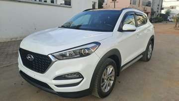 Hyundai Tucson 2017 cuir noir extra clean