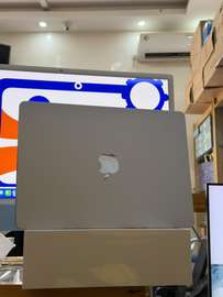 MacBook Air 13.6" M5 (16 Go RAM / 512 Go SSD)