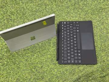 Microsoft Surface Go