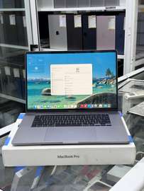 MacBook Pro 2019 i9 1To/64go ram